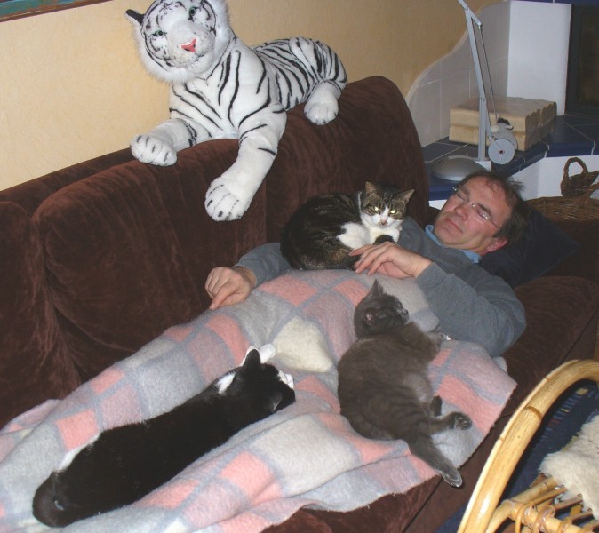 2007-02-gerd-und-die-katzenbelagerung